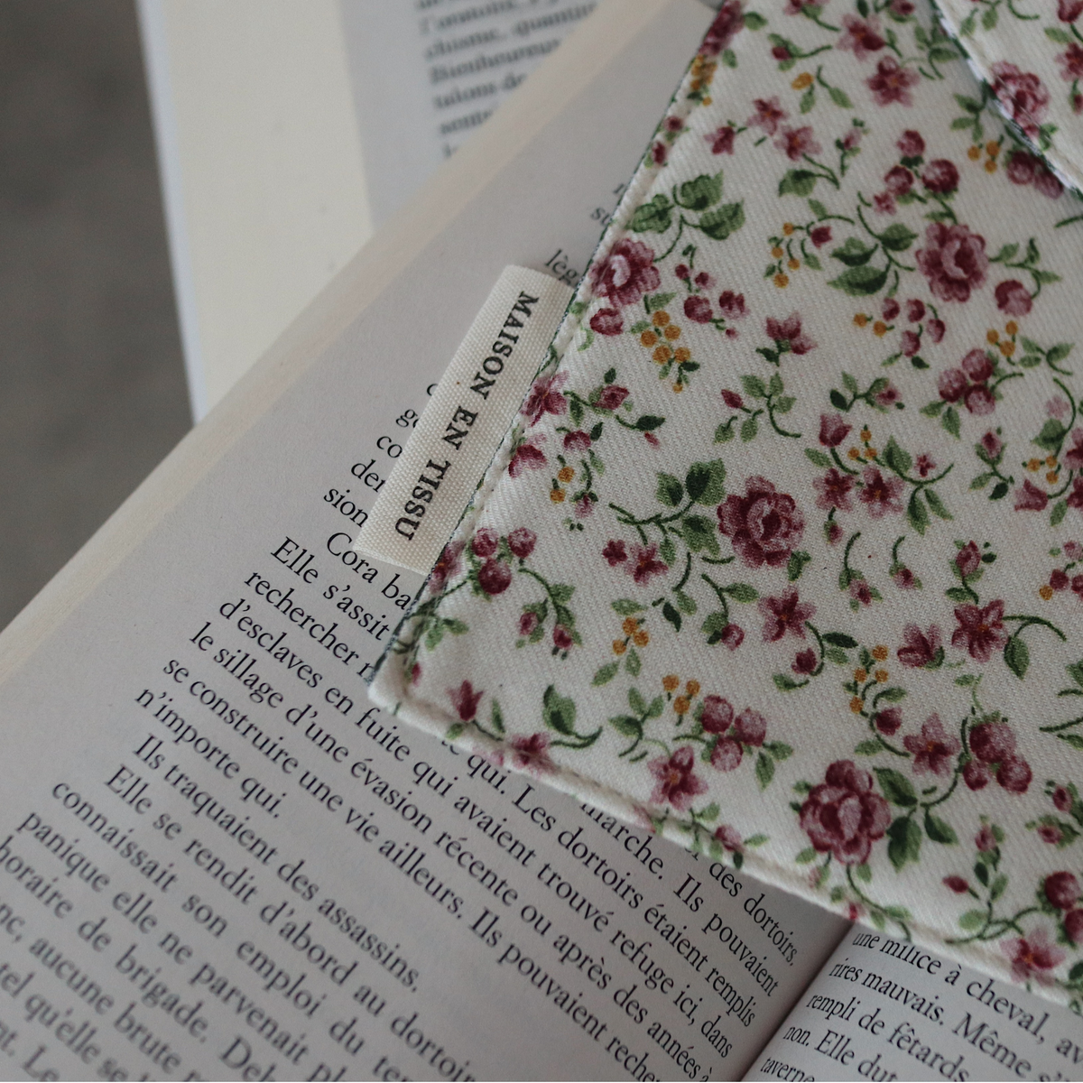 la POCHETTE pour LIVRES - Tyrell Pourpre